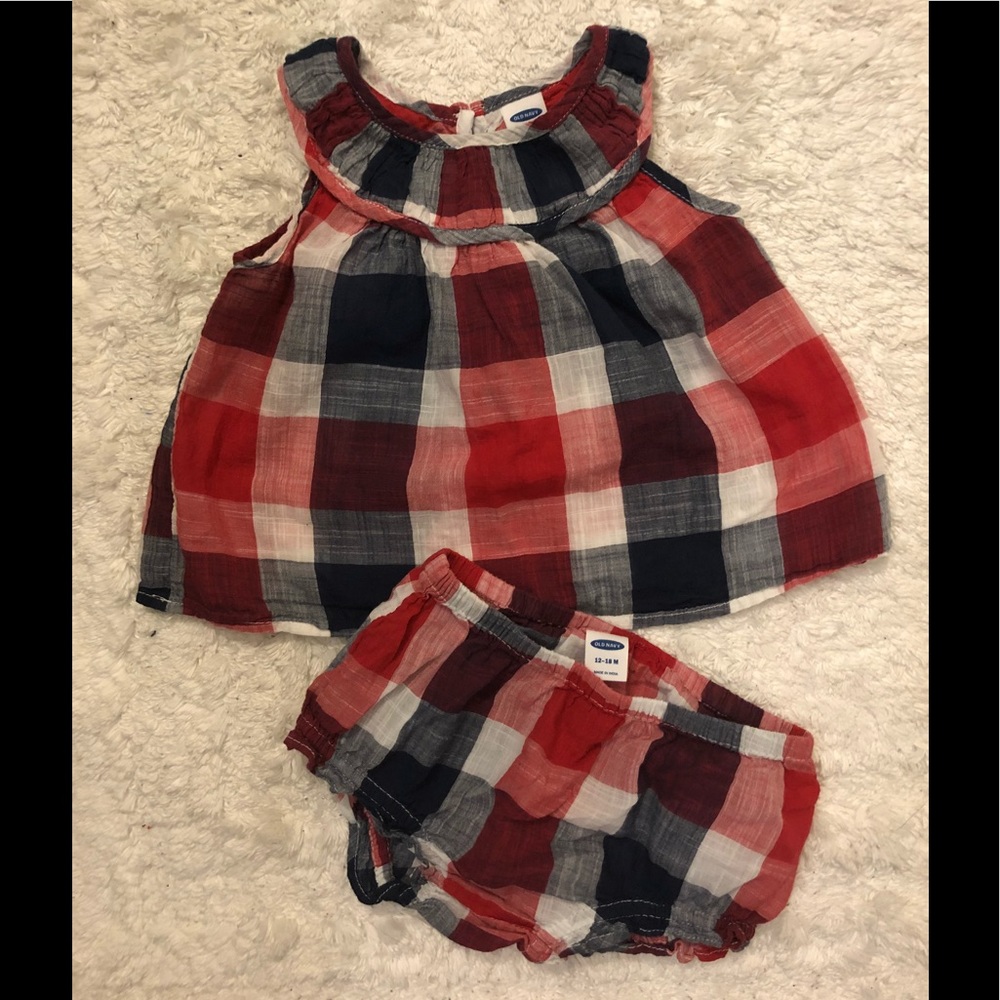 2pc old navy outfit 12-18m